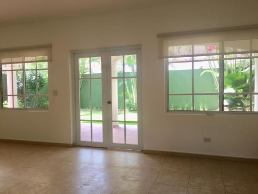, Casa en alquiler en Costa del Este | P2959880
