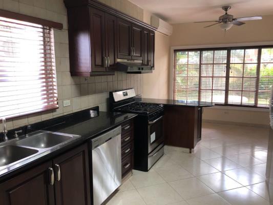 , Casa en alquiler en Costa del Este | P2966831
