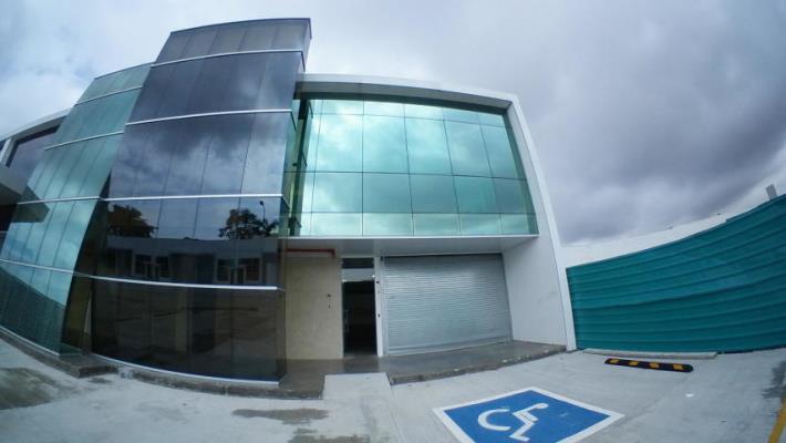 , Terreno en alquiler en Parque Lefevre | P2977086