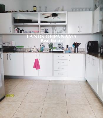 Titanium, Costa del Este