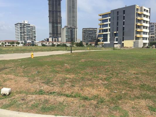 , Terreno en venta en Santa Maria | P2991044