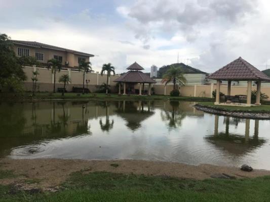 Dorado Lakes , Panamá