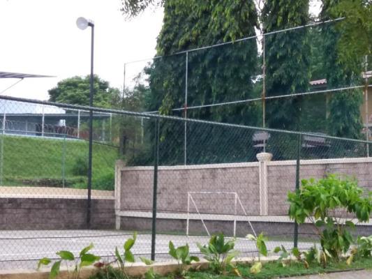 Dorado Lakes , Betania