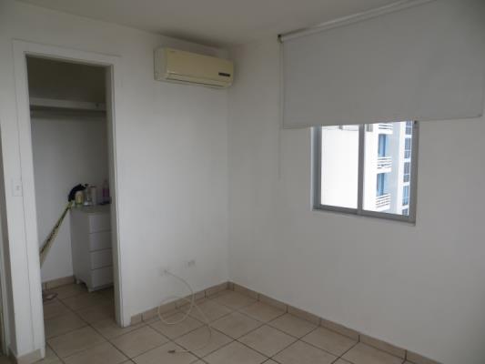 Plaza Valencia, Área Metropolitana