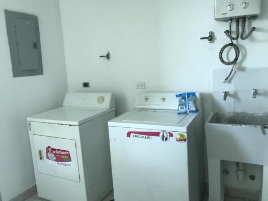 Green Bay, Costa del Este