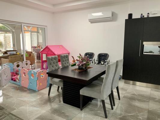 Sunset coast, Juan Diaz