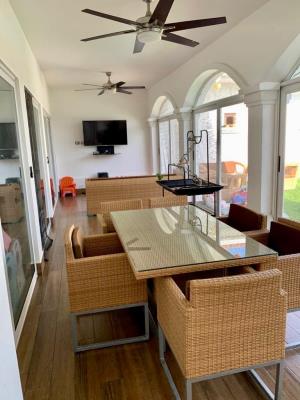 Sunset coast, Juan Diaz