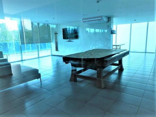 Bayside Condominium, Metropolitan Area