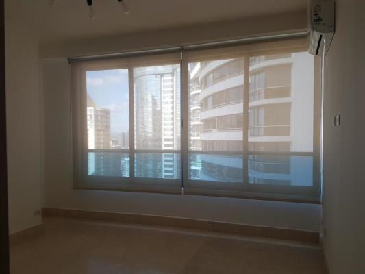 Deluxe Residence, Área Metropolitana