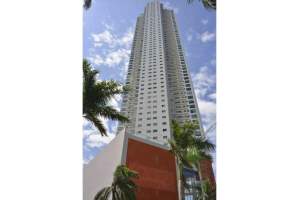 Paramount Costa del Este, Panamá