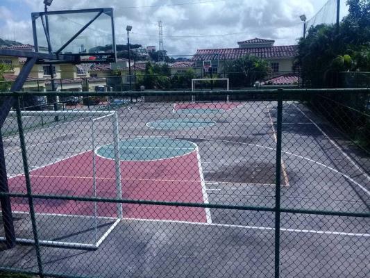 Crystal Spring, casa