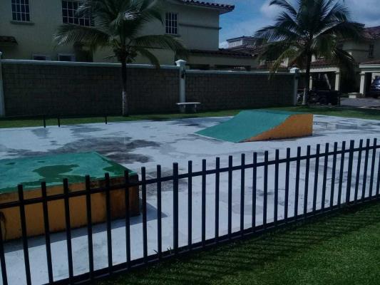 Crystal Spring, casa