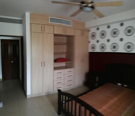 Embassy Village, apartamento