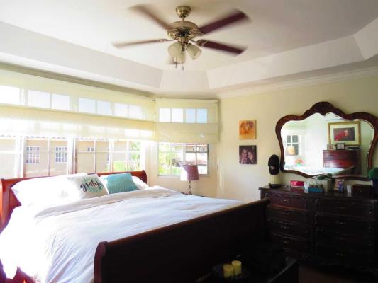 Dorado Lakes , Betania