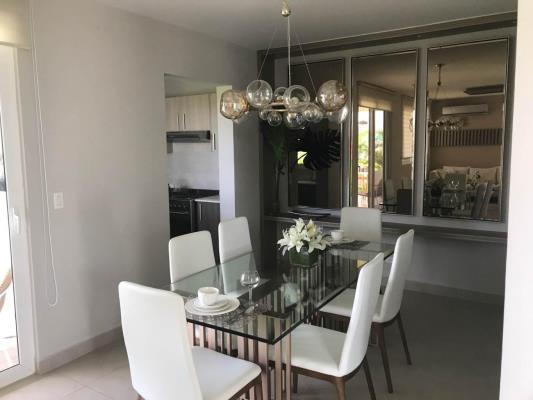 Bosques del Pacífico, casa