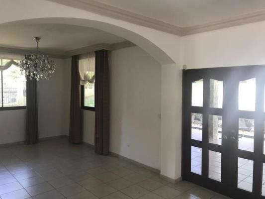 , Casa en alquiler en Betania | P3137281