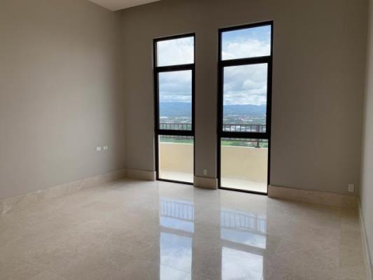 Santa Maria Court, Área Metropolitana