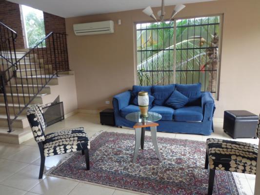 residencial paseo dorado, Amelia Denis De Icaza