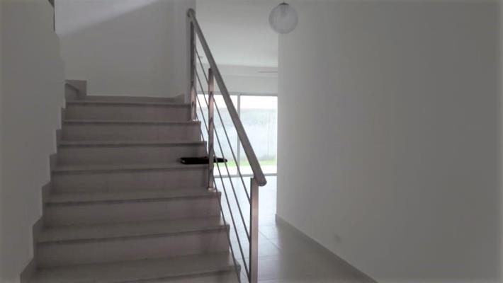 altos del parque, Panamá