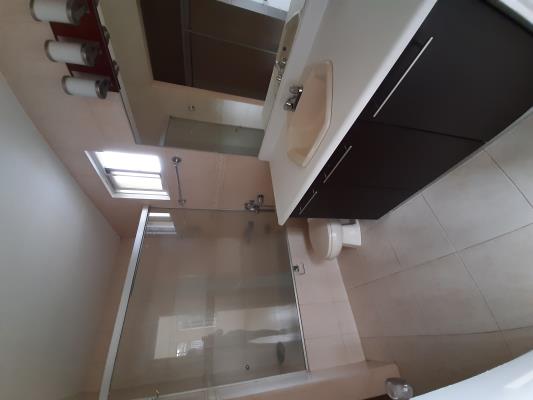 Dorado Lakes , Betania