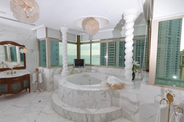 Pacific Point , Punta Pacifica