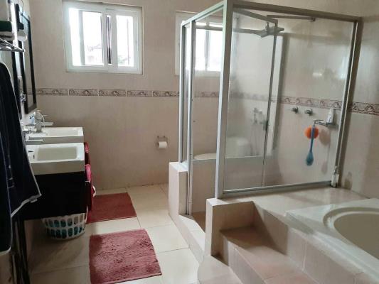 Rainforest Villas, Ancón