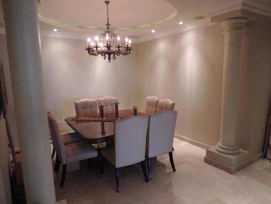 TerraNova, El Cangrejo