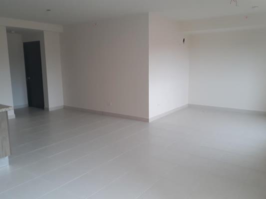 Embassy Village, apartamento