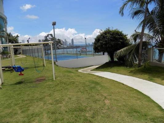 Venetian Tower, Área Metropolitana