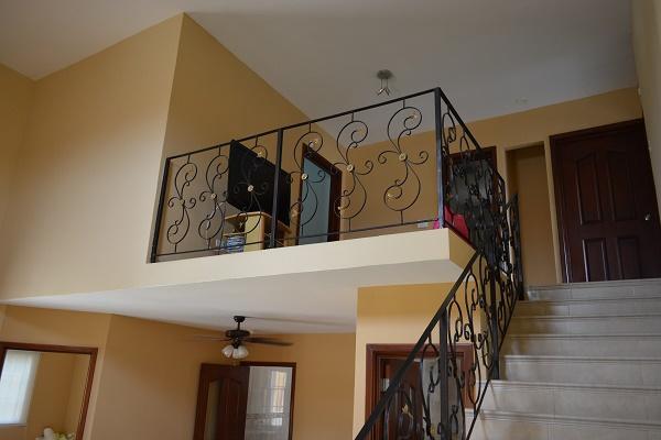 , Amelia Denis De Icaza