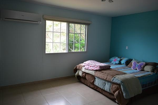 , Amelia Denis De Icaza