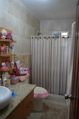 , Amelia Denis De Icaza