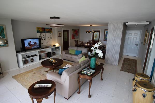 Vista Bella Plaza, Área Metropolitana