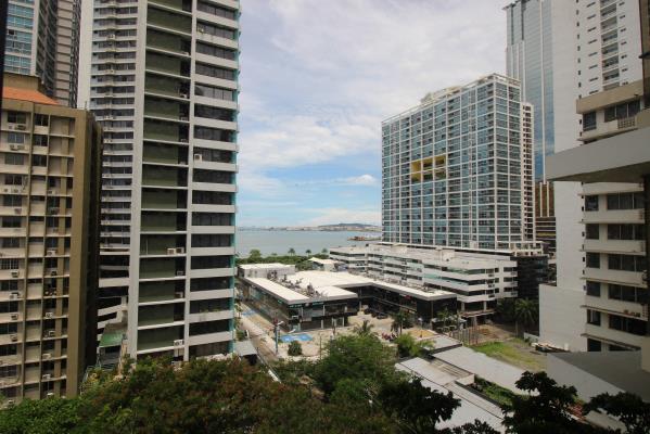 Vista Bella Plaza, Bella Vista