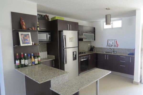 Altamira Gardens, Santa Clara