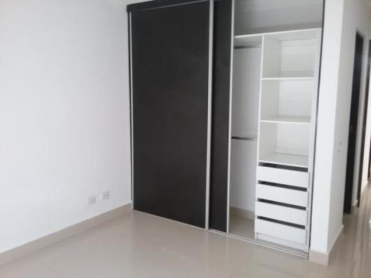 Altamira Gardens, Santa Clara