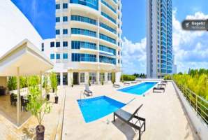 Zeus Costa del Este, Panamá