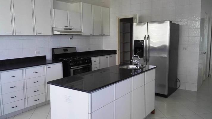 Coral Reef, Área Metropolitana