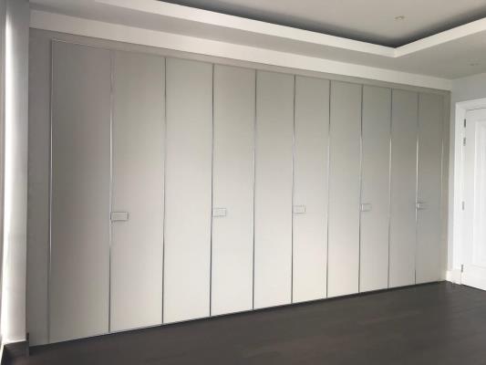 Q Tower , apartamento