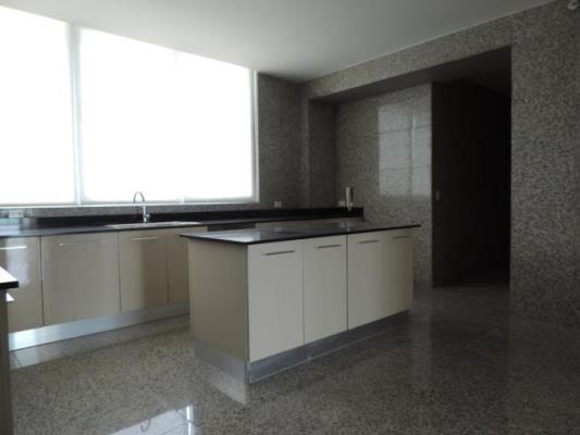 Allure at the park, Panamá