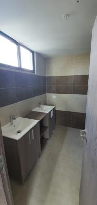 Cranc Tower, Área Metropolitana