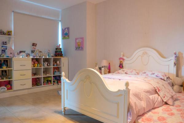 Ten Tower, Área Metropolitana