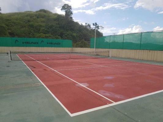 Altamira Gardens, Santa Clara