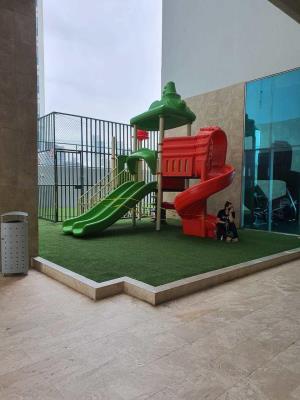 Titanium, Área Metropolitana