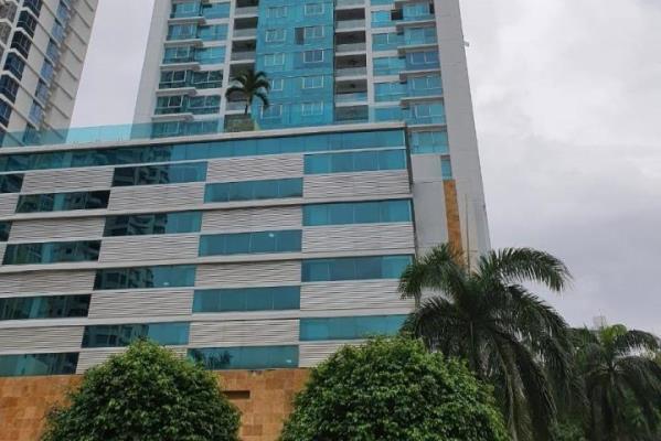 Titanium, Área Metropolitana