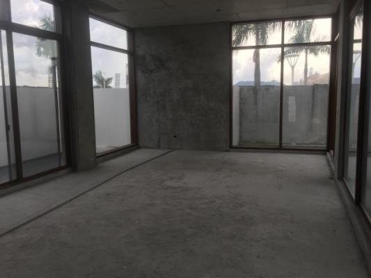 Ocean Reef Island, Punta Pacifica