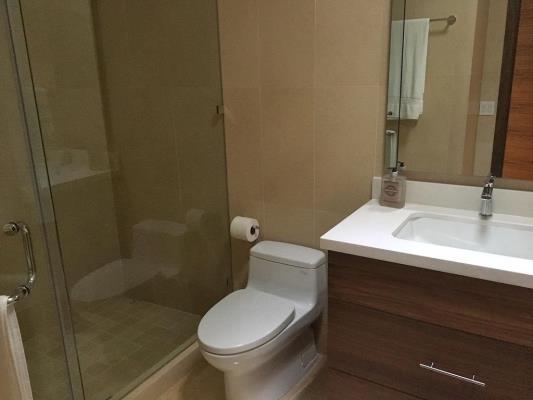 The Crescent, Área Metropolitana