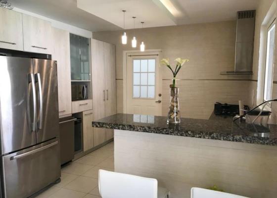 Quintas de Versalles, Juan Diaz