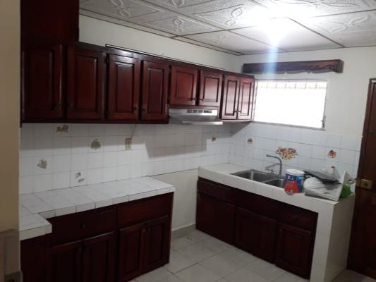 , Casa en alquiler en Barrio Colón | P3243352