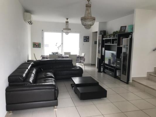 PH AUGUSTA, Cerro viento